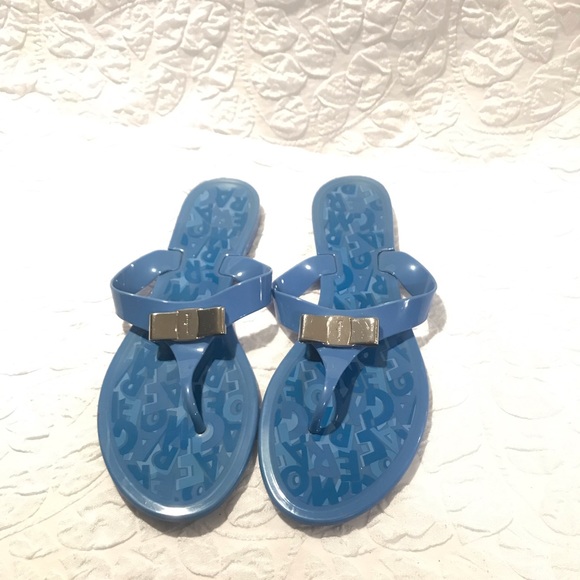 Salvatore Ferragamo Farelia Jelly Flat Bow Sandals - Picture 3 of 8